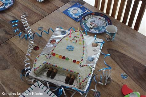 The most common kuchen form material is metal. Kerstins kreative Küche: Raketen Kuchen