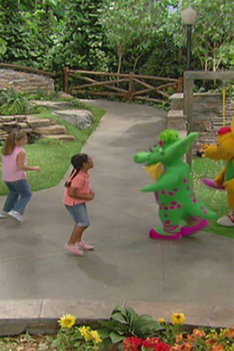 Watch Barney And Friends S10e12 Playing Games Fun With Reading 2006