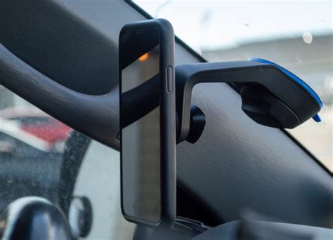 Quad Lock Wireless Charging Phone Mount For Toyota Tacoma Review