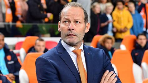 Born 1 august 1961) is a former dutch international football player. Danny Blind Sacked as Netherlands Boss After World Cup Qualification Left in Jeopardy | 90min
