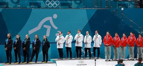Winter Olympics Us Mens Curling Team Handed Wrong Gold Medals In