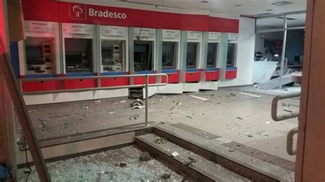 bandidos explodem caixas eletrônicos de agência bancária em pilares corcovadonews notícias