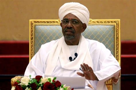كشفت منظومة زيرو فساد السودانية، عن العثور في حوزة الرئيس المخلوع عمر البشير القابع في سجن كوبر، على هاتف محمول من أحدث الطرازات. البشير في السجن.. بداية محاكمة أم خطوة لتهدئة الشارع