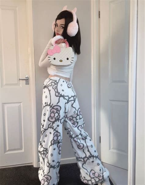 Hello Kitty Pants Kawaii Soft Aesthetic In 2022 Hello Kitty Clothes Cute Pajama Sets Sanrio