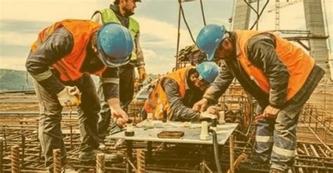 Görüşmelerde hükümet ve sendika temsilcileri zam tekliflerini masaya yatırılacak. 4D'li Taşeron işçi maaş zam oranı yüzde kaç olacak ...
