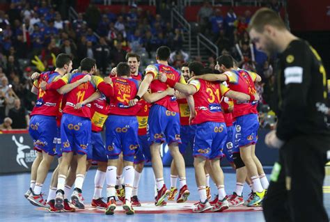 Hora y dónde ver por televisión el primer partido de españa en la eurocopa. Fotos: España - Suecia la final del Europeo de Balonmano ...