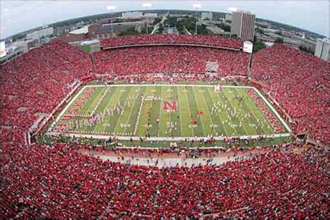 Top 10 Largest College Football Stadiums Hubpages