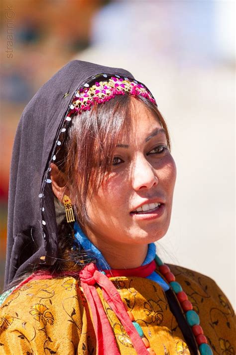 Tibetan Beauty The Ladakhi Woman In National Clothing On The Traditional Ladakh Festival On