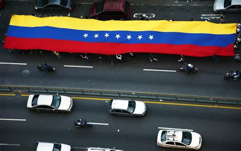 In Venezuela Government Opponents Wary Of Us Threat Of Sanctions