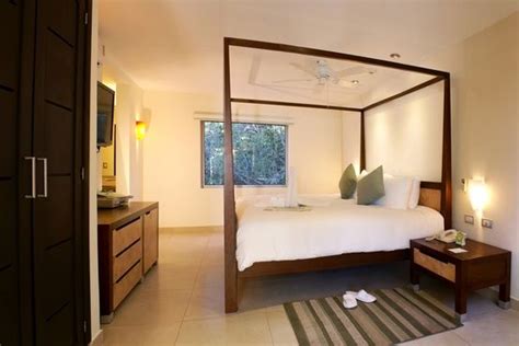 Sandos Caracol Eco Resort Royal Elite Weeks Rental One Bedroom