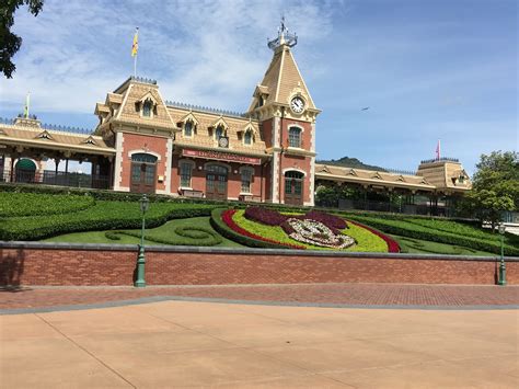 Photo Tour Of Hong Kong Disneyland Resort Part 2 Park Entrance