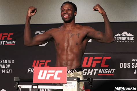 Randy Brown Ufc Fight Night 133 Official Weigh Ins Mma Junkie