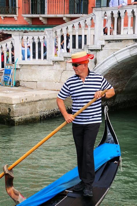 Man Rowing Gondola In Venice Italy Editorial Stock Photo Image Of