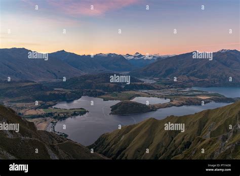 Wanaka New Zealand Sunset Hi Res Stock Photography And Images Alamy