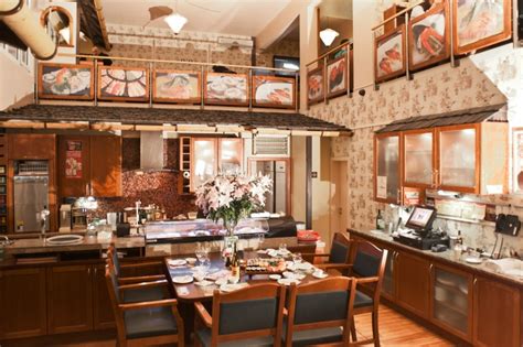 It stretches south from the banks of the elbe river with a series of elegant. Sushi & Wein Dresden-Altstadt in Dresden | Essen, Trinken ...