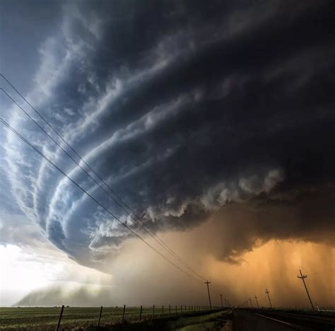 Shelf Clouds Illuzone