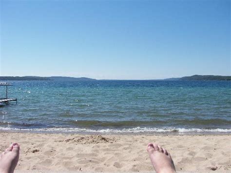 Compare crystal lake, michigan to any other place in the usa. Crystal Lake Resort (Michigan/Benzonia) - Motel Reviews ...