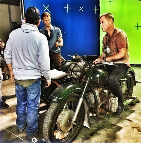 Behind The Scenes Of Macgyver Season 2 Lucas Till As Angus Macgyver And George Eads As Jack