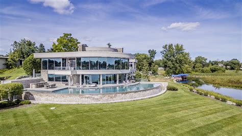 See Matthew Staffords Stunning Michigan Mansion For Sale