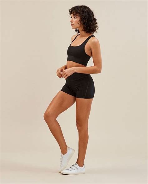 We've got the ultimate guide to the female anatomy. Full Body References Please specify your reference requests in comments. Referans isteklerinizi ...