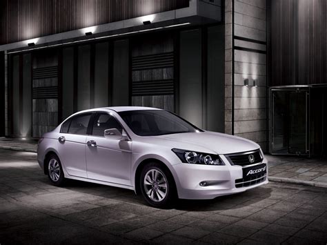 Msrp and invoice price goes from $21,573 to $32,728. Malaysia gets a new 2.0L VT-i Honda Accord