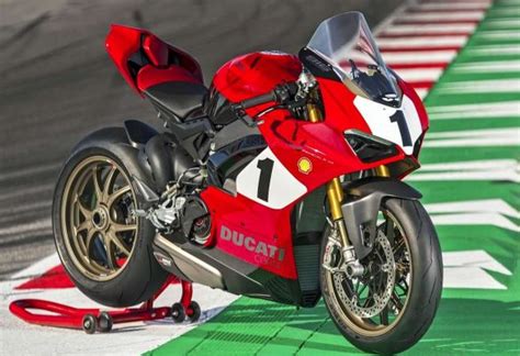 Ducati panigale bikes price in india: Ducati Panigale V4 25 Anniversario 916 India launch price ...