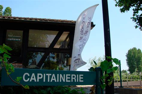 Découvrir Scite Plaisance Capitainerie Port Pont de Vaux