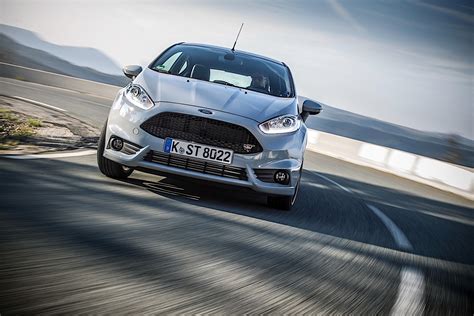 Ford Fiesta St200 3 Doors Specs And Photos 2016 2017 2018 Autoevolution