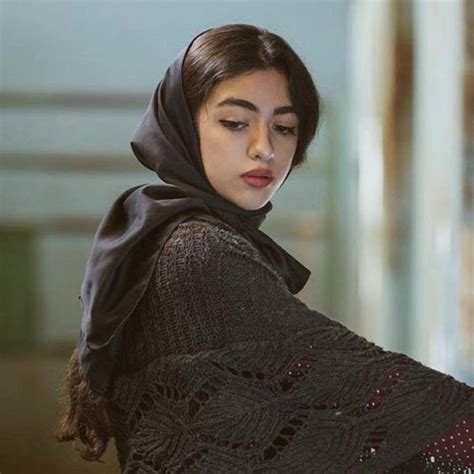 Pin By Della Bagusnur On Iran Persian Girls Girl Photography