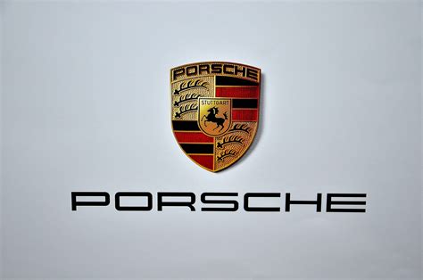 Porsche Logo Wallpapers Top Free Porsche Logo Backgrounds