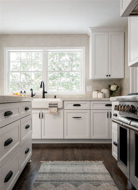 White handle pull cabinet pulls. New & Fresh Off-white Kitchen Design - Home Bunch Interior ...