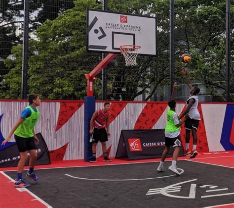 This fiba basketball is engineered the kind of grip and control the energy of the three on three game demands. À l'ombre des pros, le basket 3x3 se joue aussi à Orvault ...