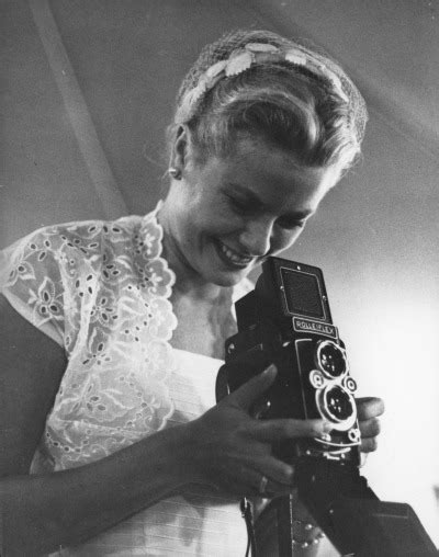 Grace Kelly Takes A Photograph At Her Sister Lizan Tumbex