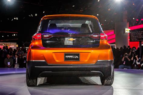 2015 Chevrolet Bolt Concept Previews Full Electric Hatchback