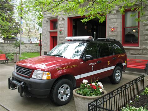 Check spelling or type a new query. Fichier:Chicago Fire Department SUV.JPG — Wikipédia