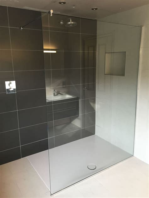Fixed Shower Screen In 10mm Clear Toughened Safety Glass Installed