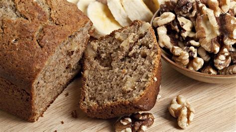 Also a big fan of a good cake or pie. What Is the Recipe for Paula Deen's Banana Bread ...