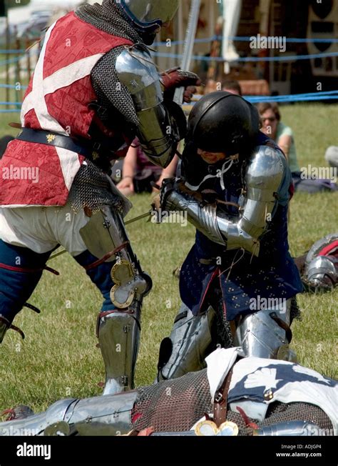 Medieval Knights Fighting In Tournament Stock Photo Alamy