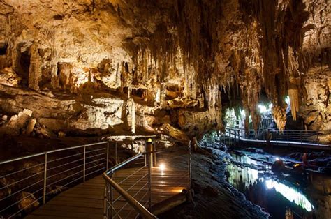 Mammoth Cave An Underground Attraction That Sparked A War In Kentucky
