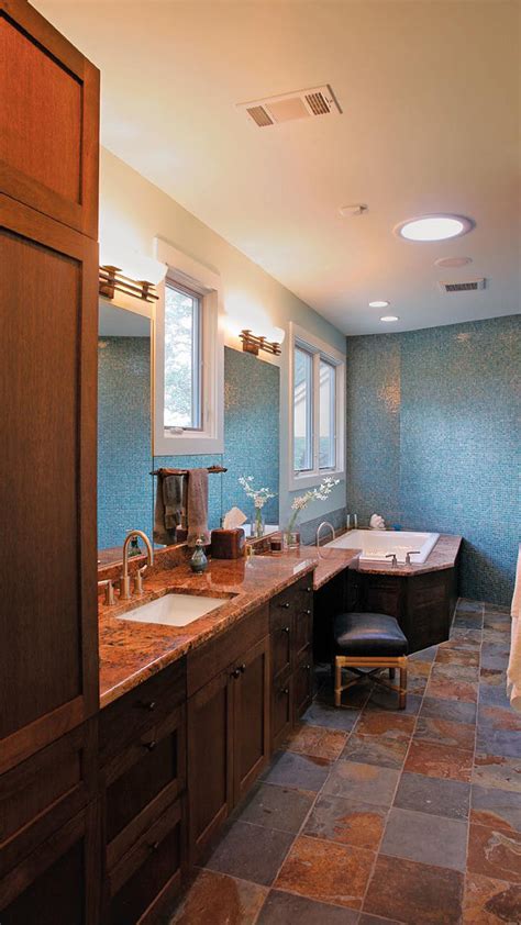 You surely love your bathroom. Designing Showers for Small Bathrooms - Fine Homebuilding