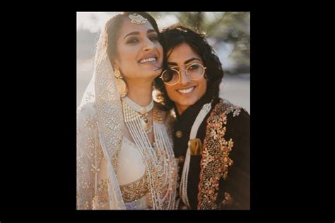 Indo Pak Lesbian Couple Look Regal In Fairy Tale Wedding The Statesman