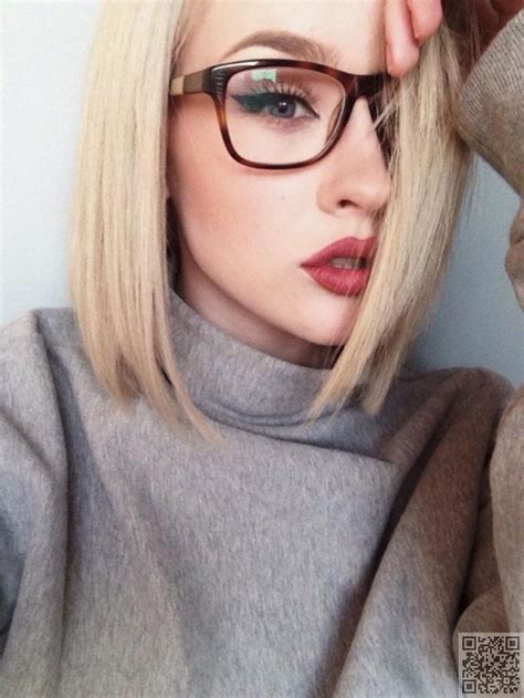 7 Handy Makeup Tricks For Gorgeous Gals With Glasses Hair Styles Stylish Makeup Glasses