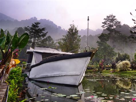 Janda baik adalah merupakan antara lokasi pelancongan ecotourism near riverside popular yang terletak di sebuah perkampungan kecil di daerah bentong, pahang, malaysia. 7 Glamping Places In Malaysia For The Perfect Staycation