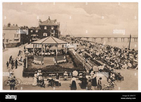 Dealkentbandstandpier Stock Photo Alamy