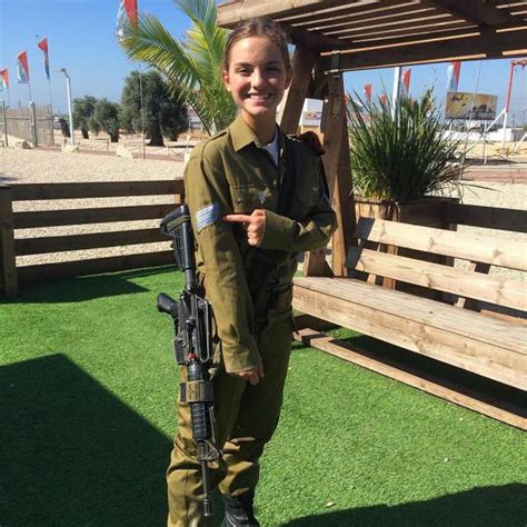 Beautiful Military Girls Of Israel 70 Pics