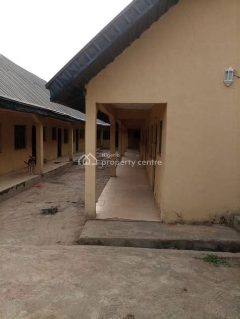 For Sale 13 Rooms Self Contain Hostel Futa South Gate Akure Ondo