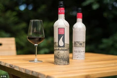 Cantina Goccia Q el primer vino del mundo en botella de papel Guía Sibaris Sibaris