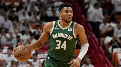 Giannis Antetokounmpo Garners Interest From Los Angeles Lakers New York Knicks Hindustan Times
