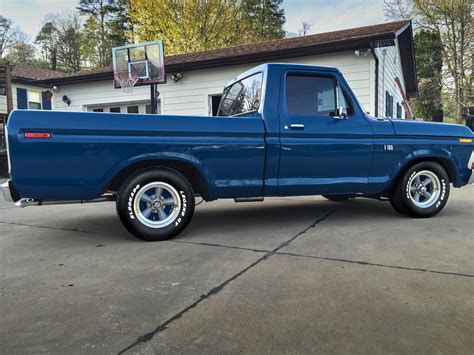 1977 Ford F100 Lowered