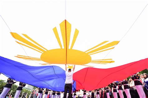 82 Of Filipinos Think Democracy Is Important